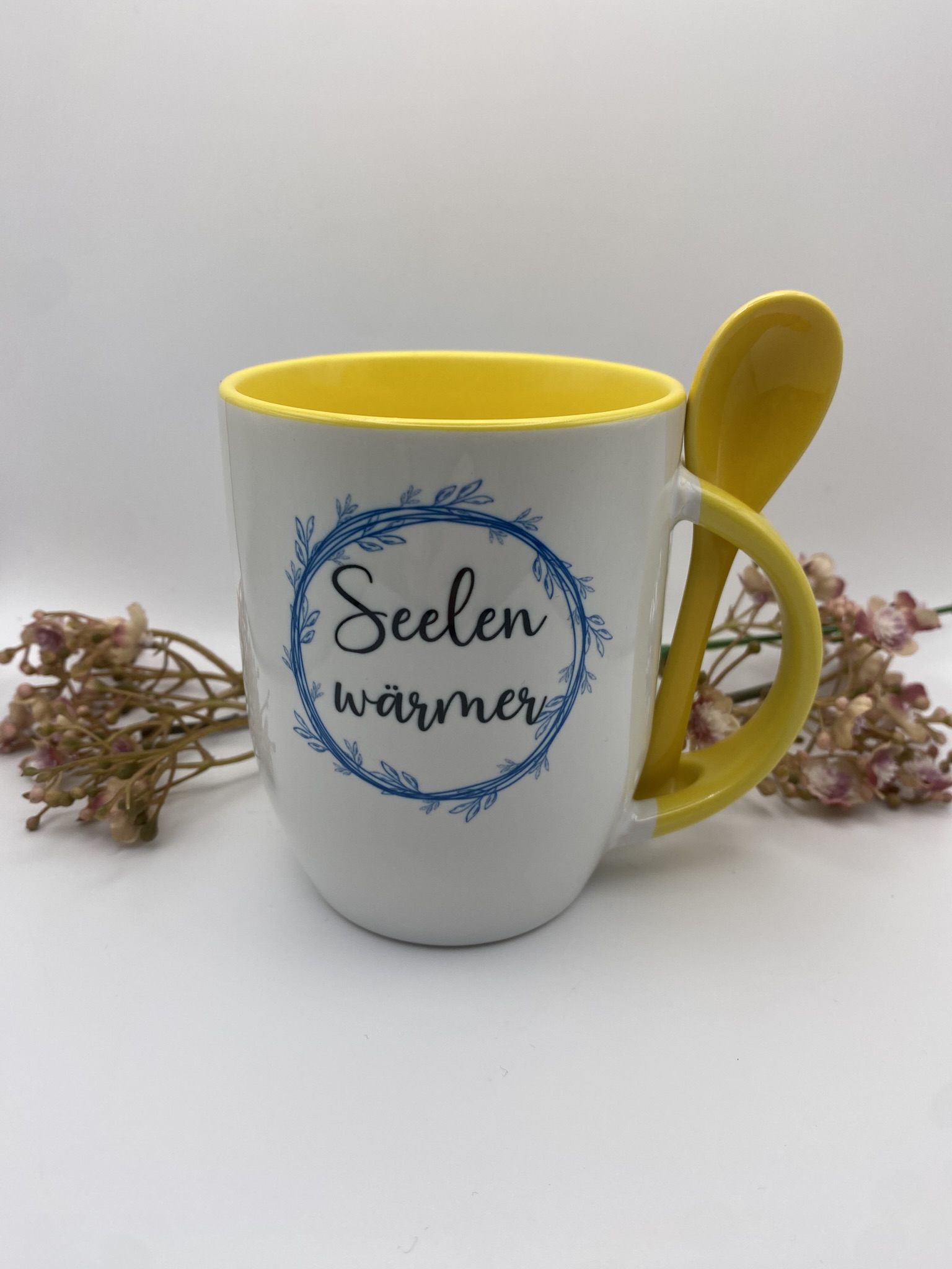 Tasse mit Löffel - Seelenwärmer - 